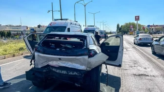Uşak'ta Zincirleme Trafik Kazası: Çok Sayıda Araç Karıştı!