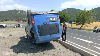 Burdur'da Hafif Ticari Araç Felaket Bir Şekilde Takla Attı!