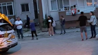 Çanakkale'de Vesile Açar Cam Silerken 2. Kattan Düşerek Öldü!