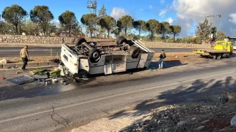 Hatay'da Meydana Gelen Midibüs Kazasında 25 Kişi Yaralandı!