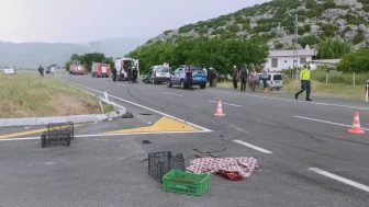 Antalya Korkuteli'nde Trafik Kazası: Havva Akgün Öldü , 3 Yaralı Var!