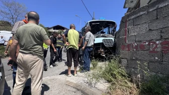 Zonguldak'ta Meydana Gelen Minibüs Kaza Sonucunda 14 Kişi Yaralandı!