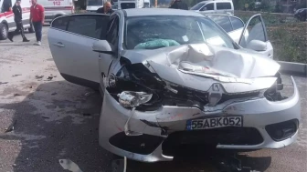 Tokat'ın Niksar İlçesinde Trafik Kazası: 5 Kişi Yaralandı!