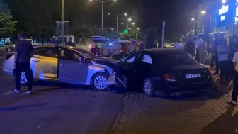 Erzincan'da CHP Eski İl Başkanı Erdem Topcu Feci Kaza Geçirdi!