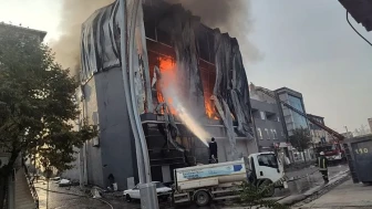 Kocaeli Dilovası'nda Parfüm Fabrikasında Yangın: 6 Ölü, 1 Yaralı