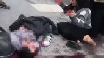 Kocaeli'de Servis Minibüsü Çocuğa Çarptı: Miraç Efe İslam Hayatını Kaybetti.