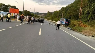 Zonguldak'ta A.R.Ç. Jandarma Aracına Çarpıp Ağır Yaralandı