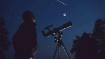 Perseid Meteor Yağmuru Bu Gece Zirvede: Saatte 100 Meteor Düşecek