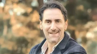 Bekir Aksoy'dan Yeni İş Kararı: İnci Taneleri'nin Yıldızı Şişli'de Kafe Açtı!