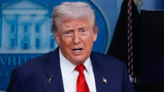 Trump'tan Venezuela'ya Sert Uyarı: "Tehlikeli Uçuş Yaparlarsa Düşürürüz"
