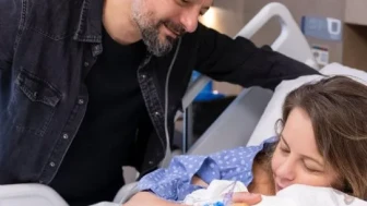 Vildan Atasever Anne Oldu! Mehmet Erdem Çifti Oğullarına Kavuştu