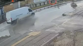Adana'da Bekir Avcu’nun Öldüğü Trafik Kazası: Metrelerce Havaya Uçtu!