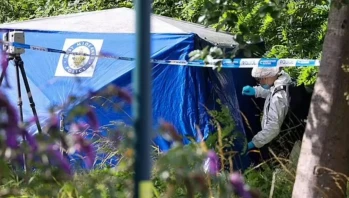 İngiltere'de Aldatan koca, hamile sevgilisini ormanda öldürdü