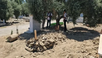 Eşini ve çocuklarını yakarak öldüren itfaiye eri gizlice defnedildi!
