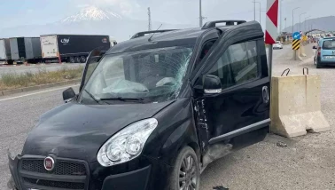 Ağrı Doğubayazıt'ta Trafik Kazası: 3 Kişi Yaralandı!