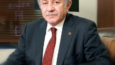 Meclis Genel Kurulu'nda tansiyon yükseldi… MHP'li Celal Adan'dan AKP'li milletvekillerine sert uyarı: 'Terbiyeli ol!'