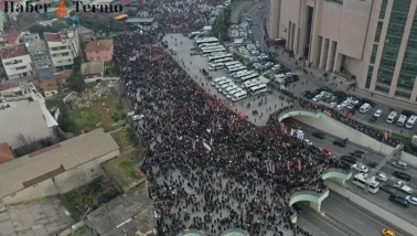 Bursa'da Ekrem İmamoğlu'na Destek protestosuna polis müdahale etti