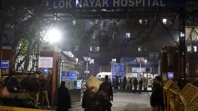 Yeni Delhi'deki Kalabalıkta Meydana Gelen Olayda 18 Kişi Can Verdi!