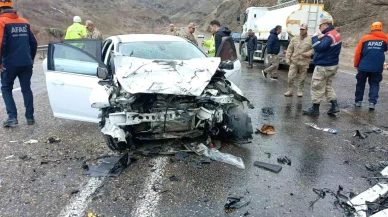 Ağrı'da Meydana Gelen Trafik Kazasında 1 Kişi Hayatını Kaybetti, 5 Kişi Yaralandı