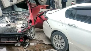 Balıkesir Karasi'de Trafik Kazası: 3 Kişi Yaralandı!