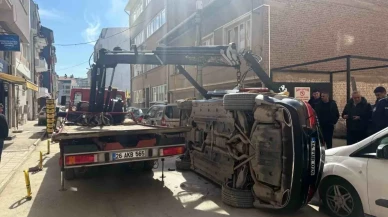 Eskişehir'de Lüks Araç Çekiciye Düşerek Hasar Gördü!