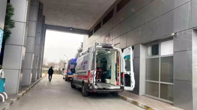 Kocaeli'nin Derince İlçesinde Sürücü Aracıyla Sıkıştı!