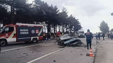 Balıkesir Savaştepe'de İki Araç Kazası: 1 Ölü, 10 Yaralı!