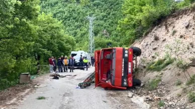 Şavşat'ta Trafik Kazası:  Ali Yıldız Hayatını Kaybetti, İki Yaralı!