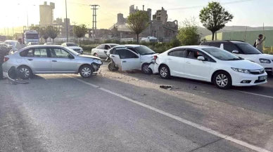 Sivas'ta Zincirleme Kaza Meydana Geldi: 4 Kişi Yaralandı!