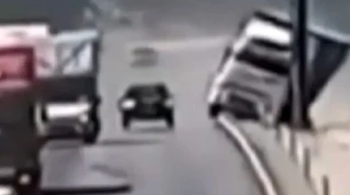 Döşemealtı'nda TIR Kazası: Güvenlik Kamerası Görüntüleri Kazanın Boyutlarını Gözler Önüne Serdi!