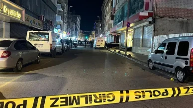 Küçükçekmece'de Motosikletli Dehşet: Sokak Ortasında İnfaz ve 2 Ölü!