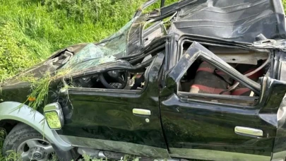 Hakkari Derecik'te meydana gelen kamyonet kazasında 4 kişi yaralandı!
