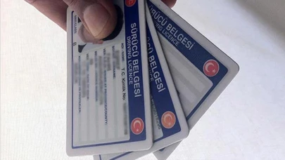 Eski tip ehliyet sahiplerine süre bir kez daha uzatıldı, son şans!