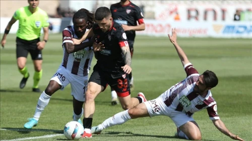 Fatih Karagümrük ile Bandırmaspor maçı ilk 11'leri açıklandı!