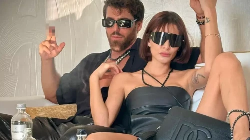 Can Yaman ve sevgilisinden sınırları zorlayan poz!