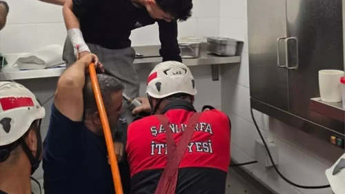 Şanlıurfa'da Kıyma Makinesine Eli Kapanan Çocuk  İsmail Ç. Kurtarıldı
