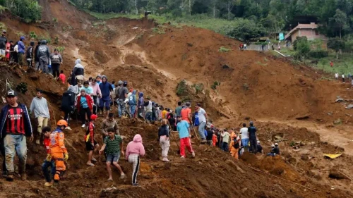 Kolombiya'nın Bello şehrinde Toprak kayması felakete yol açtı: 10 ölü, 15 yaralı!