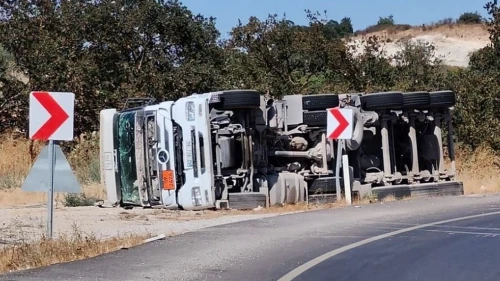 Balıkesir'de Amonyum Nitrat Tankeri Devrildi: AFAD KBRN Ekipleri Müdahale Etti!