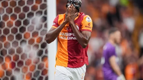 Victor Osimhen Sakatlığı: Galatasaray'ın Yıldızından Kötü Haber Geldi!