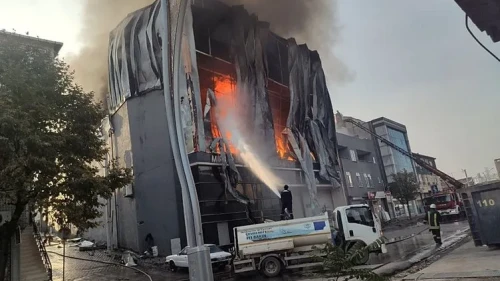 Kocaeli Dilovası'nda Parfüm Fabrikasında Yangın: 6 Ölü, 1 Yaralı