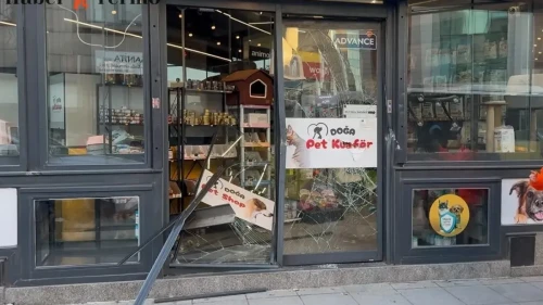 Şişli'de Ters Yönden Giden Araç Dehşet Saçtı: 2 Ölü