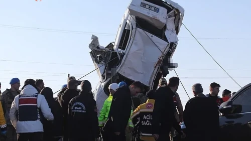 Harran'da Feci Kaza: Kanala Düşen Otomobilde 3 Çocuk Öldü