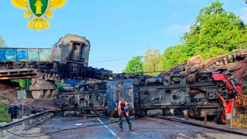Rusya'da Feci tren kazası: Köprü çöktü, çok sayıda ölü ve yaralı