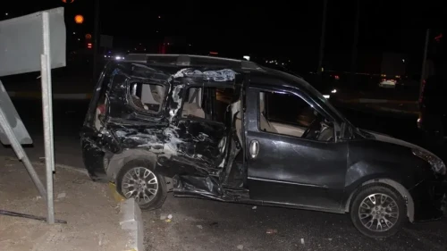Manisa Salihli'de Yeter Beyazduman Öldü: Kamyon-Kamyonet Kazası