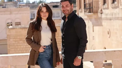 Ozan Akbaba ve Sinem Ünsal'ın Uzak Şehir Set Ücretleri Belli Oldu