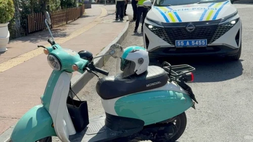 Samsun İlkadım'da Motosiklet-Otomobil Çarpışması: İki Kişi Yaralandı!