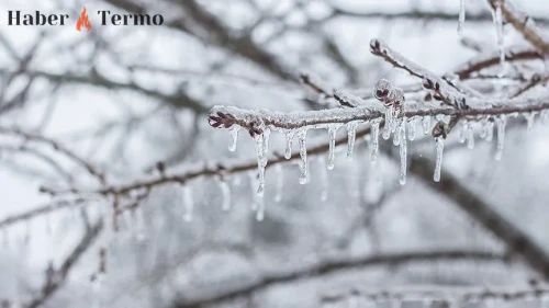 İstanbul'a AKOM'dan Kritik Uyarı: Buzlanma ve Don Tehlikesi!