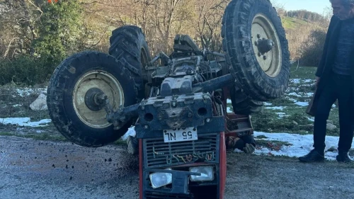 Buzlu Yolda Traktör Devrildi: Sürücü Senai Mete Hayatını Kaybetti