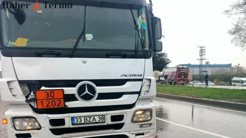 Mersin'de Tır Yayaya Çarptı:  Hayatını Kaybetti