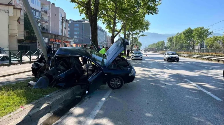 Bursa'da Trafik Kazasında İrem T. İle Polat Can P. Yaralandı!